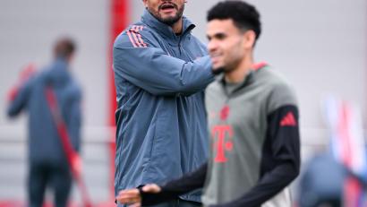 Bild: Sven Hoppe/dpa
Bayern-Trainer Vincent Kompany (l).