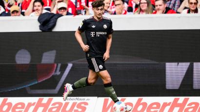 Bild: Tom Weller/dpa
Tom Bischof fehlt dem FC Bayern vorerst verletzt. (Archivbild)