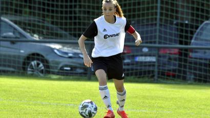 Archivbild: Hubert Ziegler
Noch ist die Lage angespannt bei Lena Götz und dem TSV Theuern. Am Sonntag kommt der Tabellenführer Ruderting.