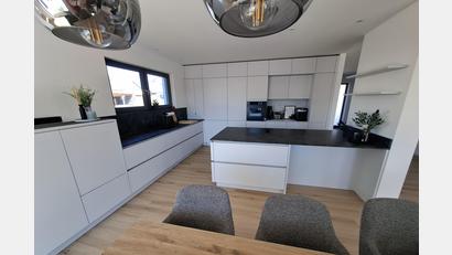 Bild: exb
Aktuelle Küchen-Trends zu Top-Messepreisen gibt es aktuell im Küchen-Spezialhaus Hochmuth.