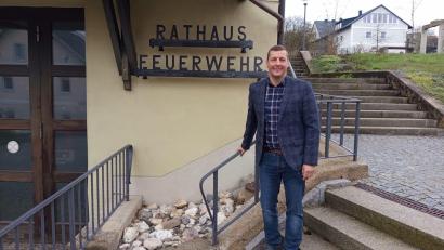 Bild: Wolfgang Söllner
Ab 1. Mai ist das Rathaus der neue Arbeitsplatz von Johannes Prechtl: Er wurde bei den Kommunalwahlen mit 90,4 Prozent der Stimmen zum Bürgermeister gewählt.