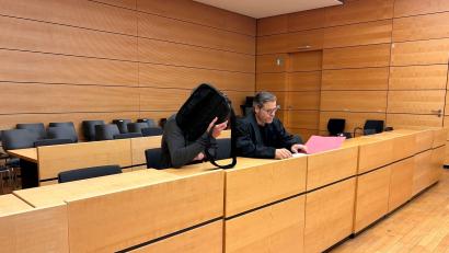 Bild: Angelika Resenhoeft/dpa
Mitten im Sommer ließ ein Vater sein Baby in einem verschlossenen Auto zurück. (Archivbild)