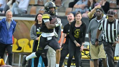 Bild: Hubert Ziegler
Die Amberg Mad Bulldogs haben die Regionalliga-Saison 2025 mit einem 40:15-Erfolg gegen die München Rangers abgeschlossen.