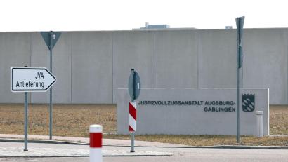 Bild: Karl-Josef Hildenbrand/dpa
Gegen weitere Mitarbeiter des Augsburger Gefängnisses wurde Anklage erhoben. (Archivbild)