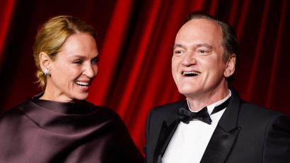 Bild: Jordan Strauss/Invision/AP/dpa
Uma Thurman und Quentin Tarantino im Jahr 2024. (Archivbild)