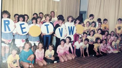 Bild: Archiv Turnverein Waldsassen
Mitglieder des Turnvereins Waldsassen bei der Sportgala zum 100-jährigen Bestehen 1986.