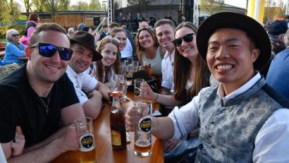 Archivbild: Petra Hartl
Das Bierfest in Amberg steigt am Samstag, 25. April, von 11 bis 21 Uhr vor dem ACC.