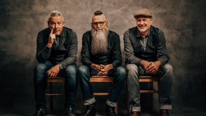 Bild: Lisa Stoeberl Photographie
Das Repertoire der Band erstreckt sich von Blues über Rock, Country bis zu Rock ´n' Roll.