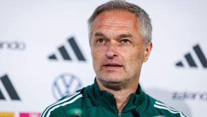 Bild: Daniel Karmann/dpa
Im Rückspiel in Österreich gefordert: Bundestrainer Christian Wück und die DFB-Frauen.