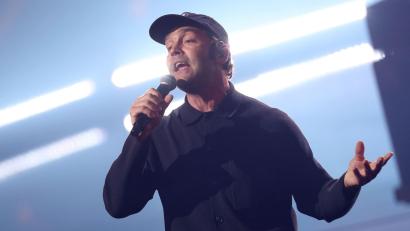 Bild: Christian Charisius/dpa
Der Hamburger Sänger Bosse hat ein neues Album. Es ist sein zehntes. (Archivbild)