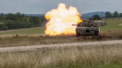 Archivbild: Staff Sgt. Adam Decker
Die US-Armee kündigt verstärkte Übungstätigkeit, Konvoibewegungen und vermehrten Schießlärm auf dem Truppenübungsplatz Grafenwöhr an.