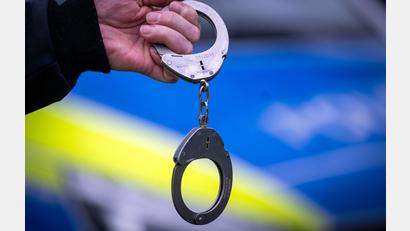 Bild: Soeren Stache/dpa
Der 23-Jährige soll einem Ermittlungsrichter vorgeführt werden. (Symbolbild)