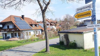 Bild: ld
Schwerpunkte des Haushalts sind heuer der Ausbau des Gregnitzweges mit Gesamtkosten von 1,375 Millionen Euro. Von der Hauptstraße bis zur Abzweigung Schellerberg wird der Gregnitzweg voll ausgebaut.