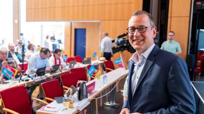 Bild: Daniel Karmann/dpa
Nach wenigen Monaten an der Spitze der FDP in Bayern ist für Michael Ruoff schon wieder Schluss. Auf dem Parteitag an diesem Wochenende muss sich der Landesverband einen neuen Vorsitzenden suchen. Vier Bewerber haben bisher ihr Interesse bekundet. (Archivbild)