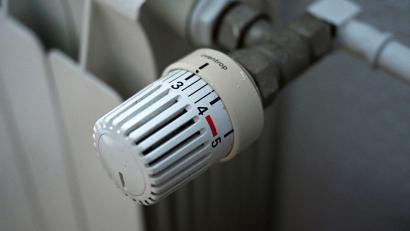 Bild: Elisa Schu/dpa
Wer trägt die Kosten durch den steigenden CO2-Preis? Der WWF hat Ideen. (Symbolfoto)