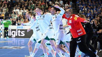 Bild: Federico Gambarini/dpa
Die Füchse Berlin haben zum zweiten Mal nach 2014 den DHB-Pokal gewonnen.