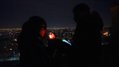 Bild: ---/dpa
Seit Wochen lebt der Iran im Schatten eines Krieges, der jederzeit wieder aufflammen kann.