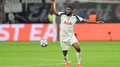 Bild: Uwe Anspach/dpa
Der frühere Bundesligaprofi Kevin Danso von Tottenham Hotspur wurde rassistisch beleidigt.