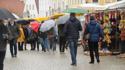 Bild: ge
Vormittags regnete es noch, aber die Besucher kamen trotzdem in die City.