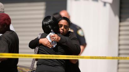 Bild: Gerald Herbert/AP/dpa
Acht Kinder sterben nach Schüssen in Louisiana.