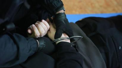 Bild: Marcus Brandt/dpa
Die zwei Verdächtigen wurden bereits Mitte März festgenommen. (Symbolbild)