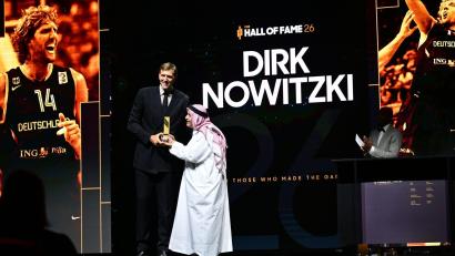 Bild: Sebastian Gollnow/dpa
Dirk Nowitzki gehört nun zur Hall of Fame des Basketball-Weltverbandes.