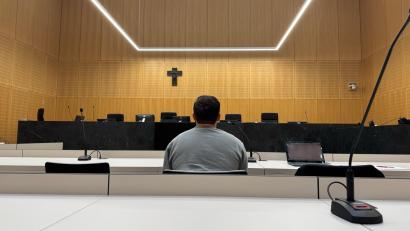 Bild: Stefanie Tretter
Vor dem Landgericht Weiden muss sich ein 36-Jähriger wegen des Transports von rund sieben Kilogramm Kokain verantworten.