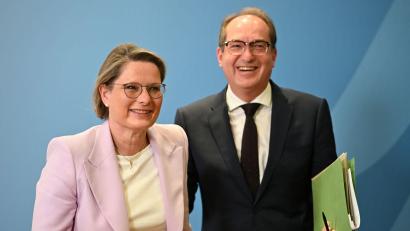 Bild: Markus Lenhardt/dpa
Details des Entwurfs stimmten vor allem Bundesjustizministerin Stefanie Hubig (SPD) und Bundesinnenminister Alexander Dobrindt (CSU) miteinander ab.