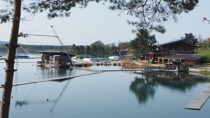Archivbild: bl
Der Lenkungsausschuss des Oberpfälzer Waldes hat sich bei einer Zusammenkunft am Steinberger See mit zentralen Zukunftsthemen der Tourismusregion befasst.