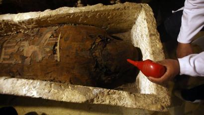 Bild: Ahmed Gomaa/XinHua/dpa
In der Wüstenprovinz Minja in Ägypten wurden immer wieder spektakuläre Entdeckungen gemacht. (Archivbild)