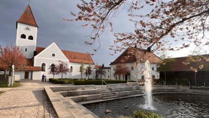 Bild: mma
Im Ortskern entsteht eine neues modernes Zentrum für die Gemeinde Ursensollen – mit renoviertem und erweitertem Hofmarkschloss.