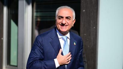 Bild: Sebastian Christoph Gollnow/dpa
Schah-Sohn Reza Pahlavi besucht Berlin.