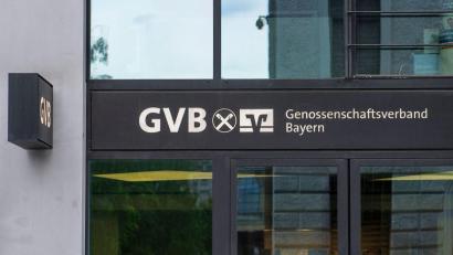 Bild: Marc Müller/dpa
Den bayerischen Genossenschaftsbanken können bislang weder weltweite Krisen noch die Schieflage der Baywa etwas anhaben. (Archiv)