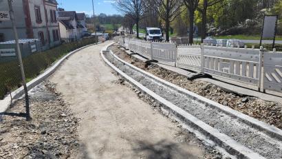 Bild: Stadt Waldsassen
Bei der Baustelle an der Bundesstraße 299 zwischen Waldsassen und Kondrau halten sich Radfahrer nicht immer an die während der Maßnahme vorgesehene Verkehrsführung. Darauf hat SPD-Rat Hubert Rosner in der Sitzung des Stadtrats hingewiesen.