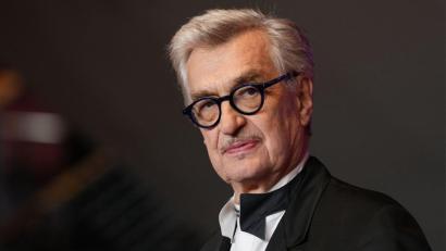 Bild: Soeren Stache/dpa
Wim Wenders wird beim Deutschen Filmpreis mit dem Ehrenpreis ausgezeichnet (Archivbild).