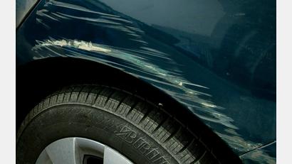 Symbolbild: Stephan Huber
Ein Auto wurde auf dem Lehrerparkplatz des Elly-Heuss-Gymnasiums in Weiden beschädigt. Die Polizei sucht Zeugen.