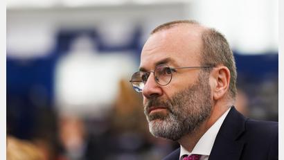 Bild: Philipp von Ditfurth/dpa
Steht wegen der Enthüllungen unter Druck: CSU-Vize und EVP-Fraktionschef Manfred Weber. (Archivbild)