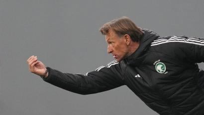 Bild: Darko Vojinovic/AP/dpa
Muss als Nationaltrainer von Saudi-Arabien gehen: Hervé Renard. (Archivbild)