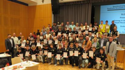 Bild: adj
Die ausgezeichneten Sportlerinnen und Sportler