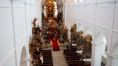 Bild: Daniel Vogl/dpa
2012 war die Kirche wegen statischer Mängel geschlossen worden. Es folgten viele Jahre der Sanierung.