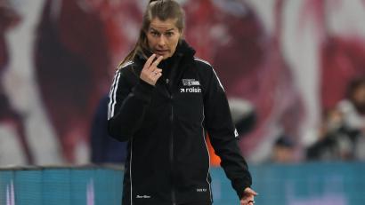 Bild: Jan Woitas/dpa
Marie-Louise Eta wartet weiter auf die ersten Punkte als Cheftrainerin des 1. FC Union Berlin.