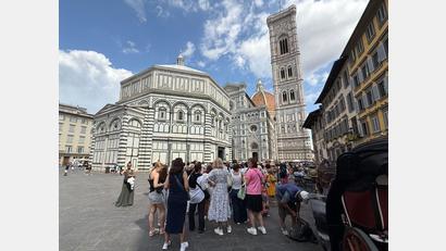 Bild: Christoph Sator/dpa
Auch in Florenz war das Beben zu spüren. (Archivbild)