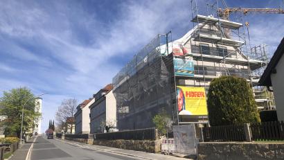 Bild: wro
Rund 2.190.000 Euro werden heuer für die derzeit laufende Sanierung des Wohnhauses Marienstraße 36 bereitgestellt.