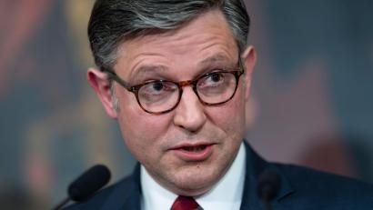Bild: J. Scott Applewhite/AP/dpa
Der Sprecher des US-Repräsentantenhauses, Mike Johnson, ist nicht vom Haushaltsentwurf überzeugt. (Archivfoto)