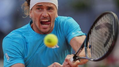Bild: Manu Fernandez/AP/dpa
Steht in Madrid im Achtelfinale: Alexander Zverev.