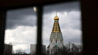 Bild: Jan Woitas/dpa
Dunkle Wolken und Schauer bestimmen den Wochenbeginn. (Symbolbild)