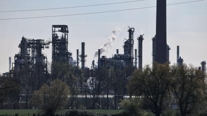 Bild: Oliver Berg/dpa
Energiekonzern BP: Hohe Gewinne dank sprudelnder Preise. (Archivbild)