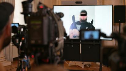 Bild: Roland Schlager/APA/dpa
Ein 21-Jähriger steht wegen seiner mutmaßlichen Anschlagspläne auf ein Konzert von Taylor Swift nun vor Gericht