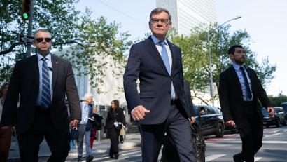 Bild: Sebastian Christoph Gollnow/dpa
Außenminister Johann Wadephul (CDU) besucht die Vereinten Nationen in New York. Es ist auch eine Werbetour für die deutsche Kandidatur für einen nichtständigen Sitz im UN-Sicherheitsrat.