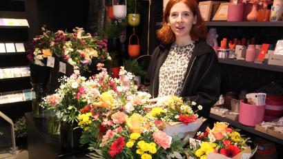 Bild: Konrad Rosner
Anna Gramsch eröffnet in Tirschenreuth den Blumenladen „Blume der Stadt“.